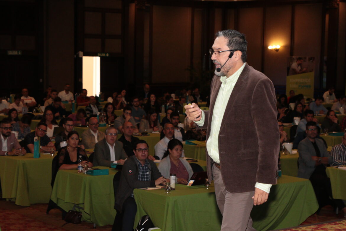 Conferencista y Speaker de Transformación Digital de Medellín (Colombia) para el mundo